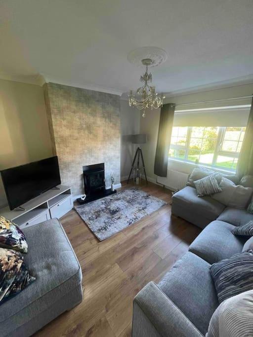 Cosy 4 Bed Bungalow In Quiet Residential Area! Strabane Zewnętrze zdjęcie
